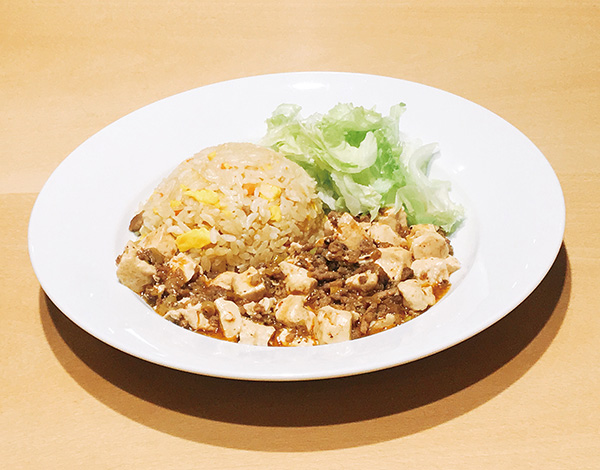 春来軒のマーボーチャーハン ～麻婆豆腐＆炒飯～